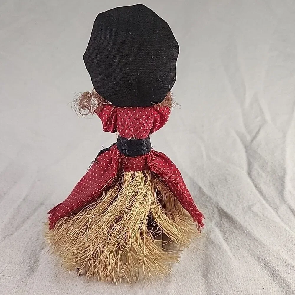 Doll Figure Colonial Girl Jo Herbst N. Dakota Copyright 1989 Handmade Wood VTG
